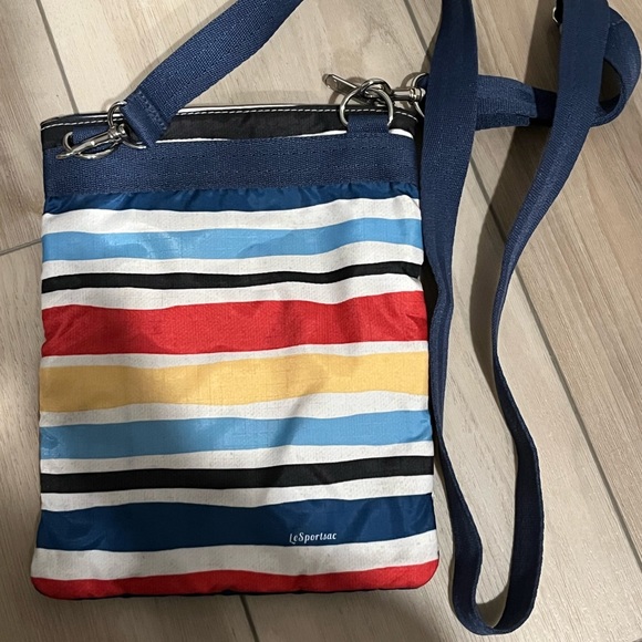 LESPORTSAC CROSSBODY - Picture 2 of 3